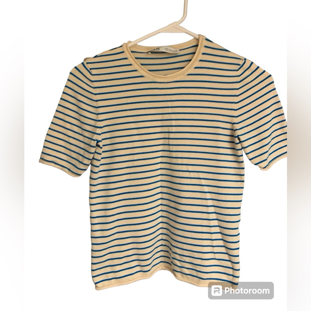 Zara blue and white striped shirt size small